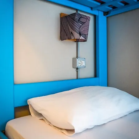 Sun Bakers Hostel *