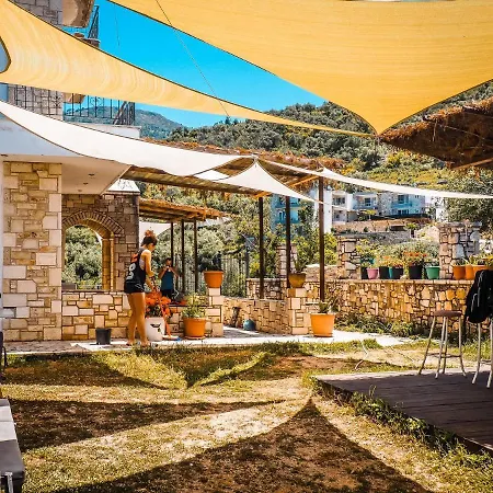 Sun Bakers Hostel Himare