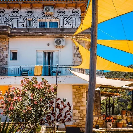 Sun Bakers Himara