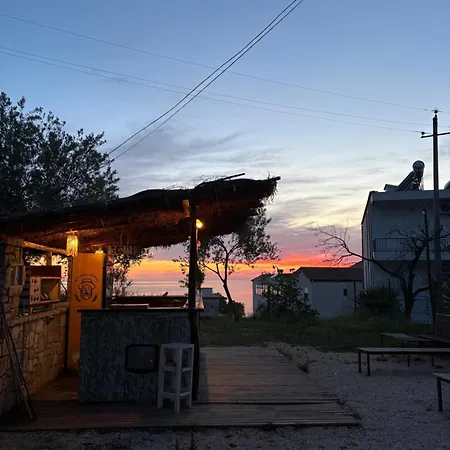 Trip'n'hostel Seaside Himare